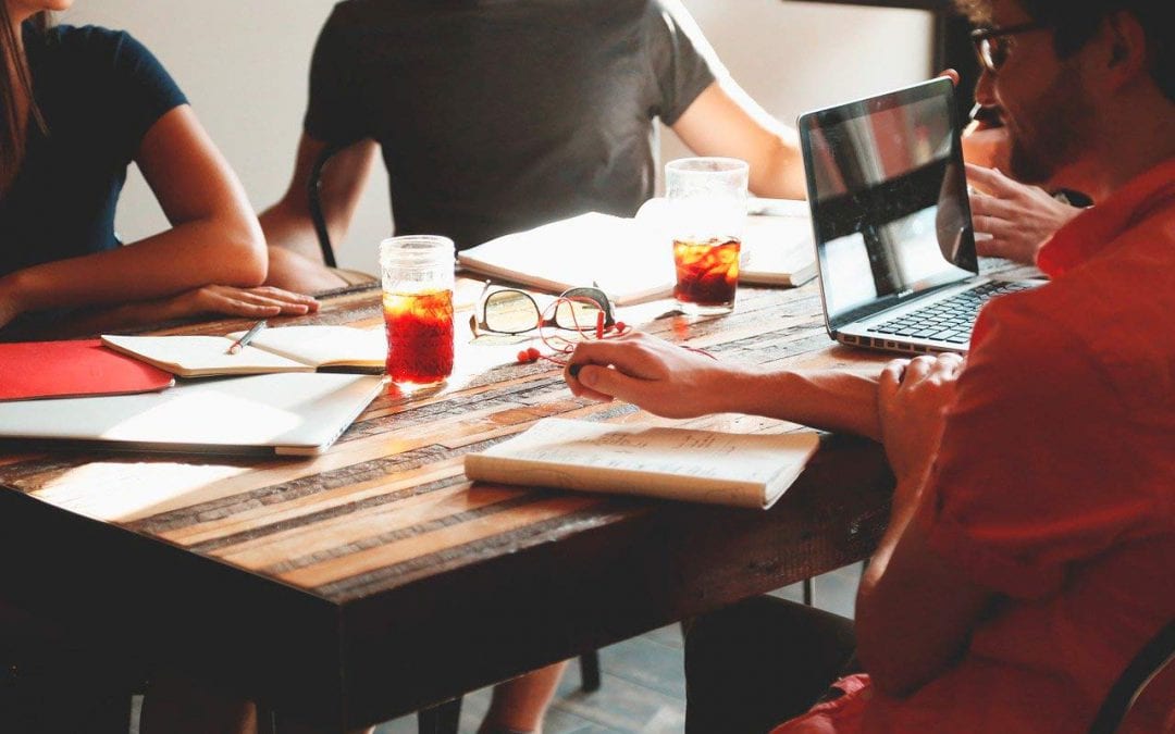 Quelle différence entre une agence SEO et un consultant SEO ?